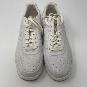 Nike Women's White Low-Cup Lace-Up Shoes Size 10